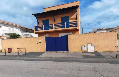 Marseillan Plage Apartment | Apartment 5 bedrooms, 10 pers, CLIM, EXTERIEUR center de Marseillan plage, 300m plage