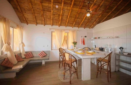 Mancora Apartment | Apartment 5 minutes from downtown Mancora. View and direct access to the sea