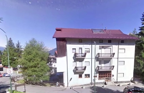 Sauze d'Oulx Apartment | APARTMENT 50 MT CHANGEOVER, 3 BEDROOMS, 2 BATHROOMS, SKI BOX, PRIVATE PARKING