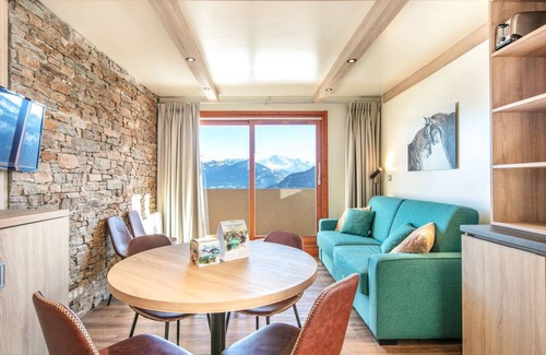 Doucy-Combelouviere Apartment | Apartment ∙ 6 guests