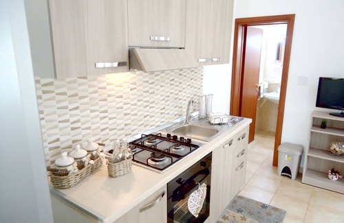 Capilungo Apartment | Apartment 70 meters from the sea with independent garden