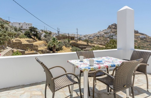 Ios Apartment | Apartment '8' with Sea View, Wi-Fi and Air Conditioning