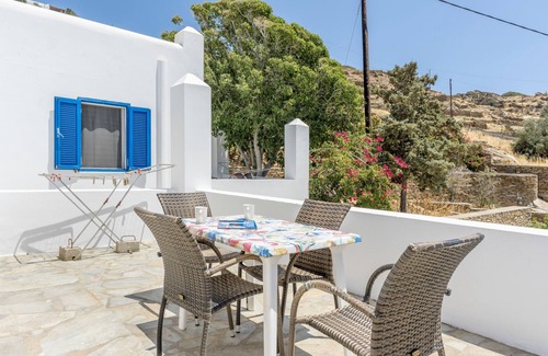 Ios Apartment | Apartment '8' with Sea View, Wi-Fi and Air Conditioning