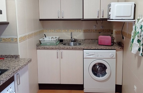 Old Town Baeza Apartment | Apartment 'Aires De Baeza' with Balcony, Wi-Fi and Air Conditioning