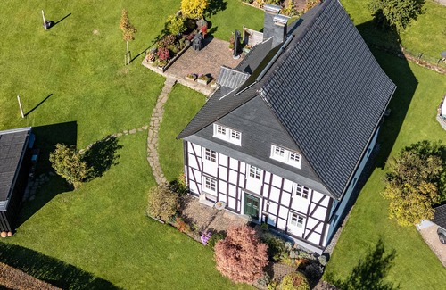 Drolshagen Apartment | Apartment 'Allezeit Sauerland' with Private Garden and Wi-Fi