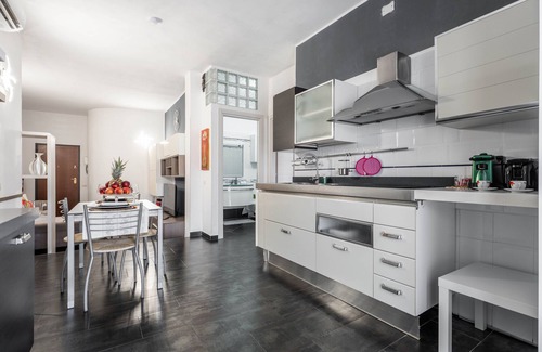 Province of Cagliari Apartment | Apartment 'Anna' with Balcony, Wi-Fi and Air Conditioning