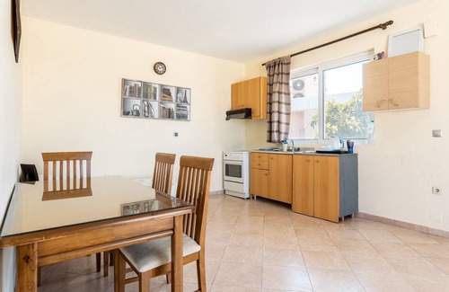 Fanai Apartment | Apartment 'Anthi 1 For 3 People' with Shared Terrace, Shared Garden and Air Conditioning