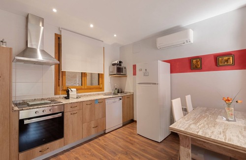 Daroca Apartment | Apartment 'Apartamento Rica' with Private Terrace, Wi-Fi and Air Conditioning