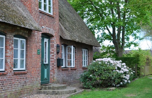Alkersum Apartment | Apartment / app. for 4 guests with 60m² in Alkersum (109485)