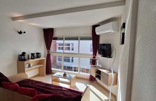 Vernet-les-Bains Apartment | Apartment 'Appartement T3' with Shared Pool and Air Conditioning