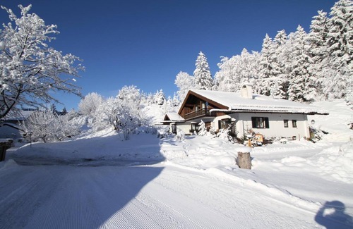 Obergrainau Apartment | Apartment 'Arnika' with Mountain View, Private Terrace and Wi-Fi