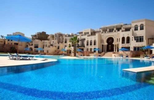 Sahl Hasheeh Ski Chalet | Apartment Azzura Sahl Hasheesh with Private Garden and Sea view