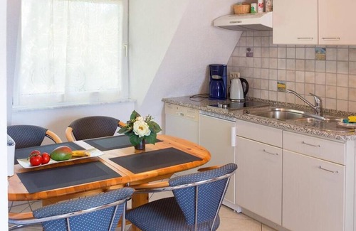 Meersburg Apartment | Apartment B with lake and mountain view