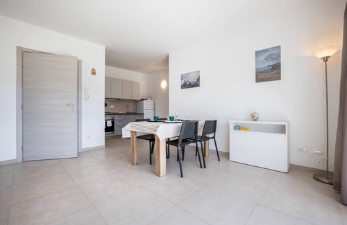 Malcesine Apartment | Apartment 'Bassinel' with Lake View, Shared Garden and Wi-Fi