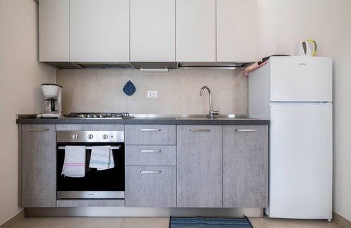 Malcesine Apartment | Apartment 'Bassinel' with Lake View, Shared Garden and Wi-Fi