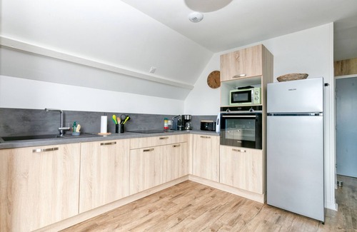 La Turballe Apartment | Apartment 'Bel Appartement - 2min Plage' with Sea View and Balcony