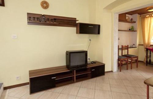Igrane Apartment | Apartment Bezerusa