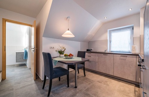 Hagnau Apartment | Apartment 'Birnau' with Lake View and Wi-Fi