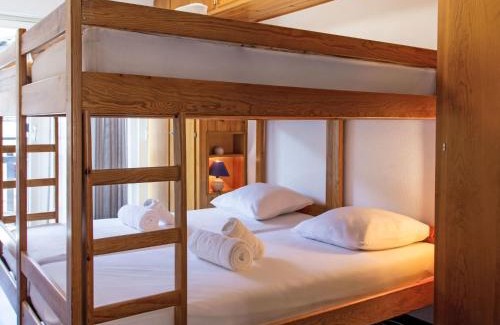 Saint-Pierre-de-Clages Apartment | Apartment Bouleaux A1 by Interhome