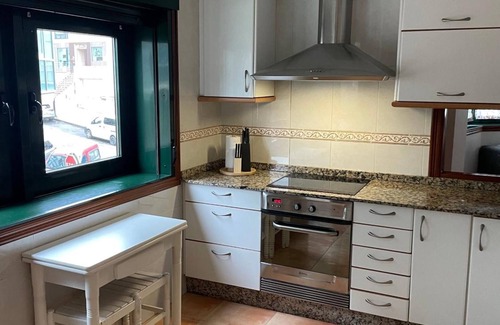 Cangas Apartment | Apartment 'Cangas Piso Completo' near the beach