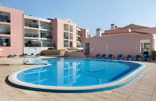 Portimao Apartment | Apartment 'Cantinho da Sara II' with Sea View, Shared Pool, Garden & A/C
