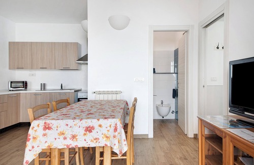 Montaretto Apartment | Apartment "Casa Mare Montaretto 2" with Sea View, Private Terrace & Wi-Fi