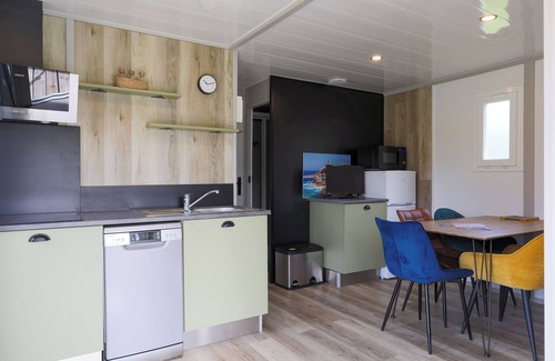 Pleumeur-Bodou House | Apartment 'Chalet Premium 1' with Private Terrace and Shared Garden