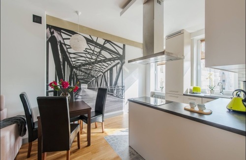 Mirow Apartment | Apartment CHMIELNA 1 with A/C