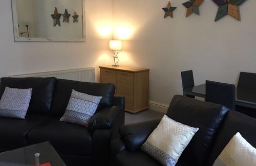 Buxton Apartment | Apartment close to Pavilion gardens