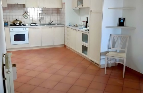 Sedegliano Apartment | Apartment 'Corte degli Artisti' with Open Terrace, Garden and Wi-Fi