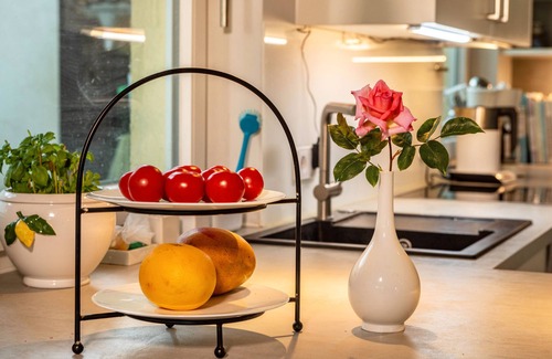 Unteruhldingen Apartment | Apartment 'Doppelzimmer' with Shared Garden and Wi-Fi