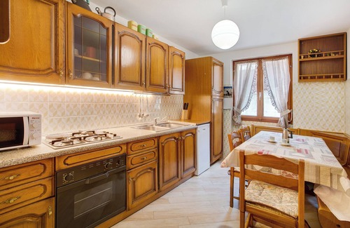 Bormio Apartment | Apartment "Da Sergio" with Mountain View, Garden & Wi-Fi