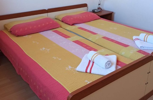 Zdrelac Apartment | Apartment Davor - with parking; A8(6) - Zdrelac, Island Pasman, Croatia