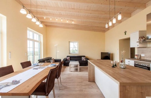 Frickenhausen a. Main Apartment | " Apartment Schwarzriesling" mit Sonnenterrasse - Ruighe Lage