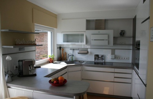 Koenigstein im Taunus Apartment | Apartment 'Skyline View' with Private Terrace and Wi-Fi