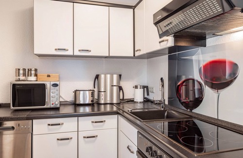 Mühlhausen Apartment | Apartment 'Vogelnest Adlerhorst' with Shared Pool, Wi-Fi and Air Conditioning