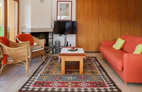 Saint-Pierre-de-Clages Apartment | Apartment Domaine des Reines D1A by Interhome