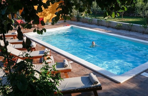 Manjadvorci Apartment | Apartment Dvor in Manjadvorci