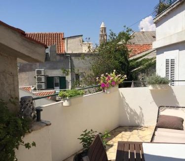 Split Apartment | Apartment Elena Rooms