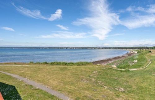 Syddjurs Kommune Apartment | Apartment Elvin - 20m from the sea by Interhome