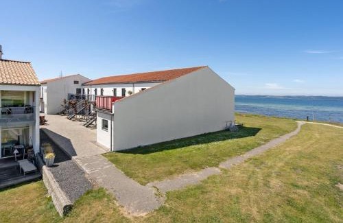 Syddjurs Kommune Apartment | Apartment Elvin - 20m from the sea by Interhome