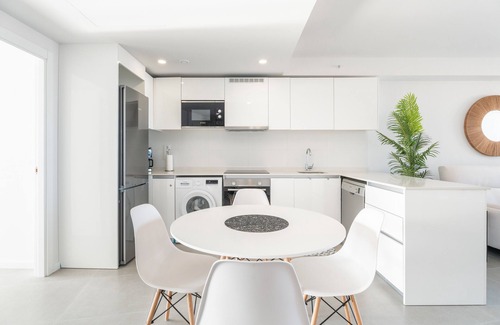 Canet de Berenguer Apartment | Apartment 'Tu Escapada En Canet' with Sea View, Wi-Fi and Air Conditioning