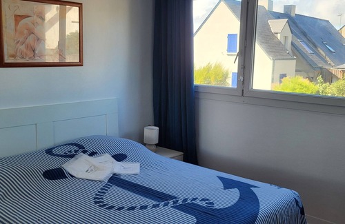 Batz-sur-Mer Apartment | Apartment facing the sea