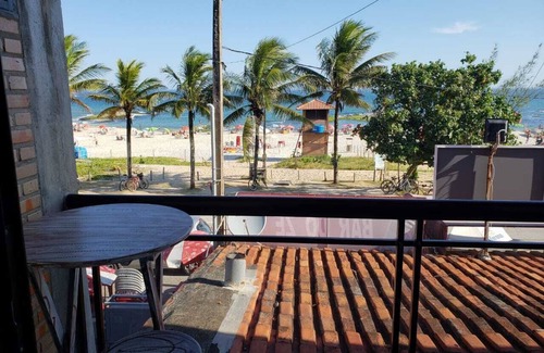 Itauna Apartment | Apartment facing the sea, in the best point of Itaúna!