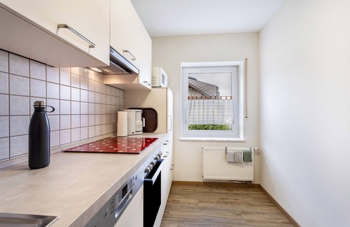 Schwalefeld Apartment | Apartment 'Ferienwohnung Typ 1' with Mountain View, Shared Terrace and Wi-Fi