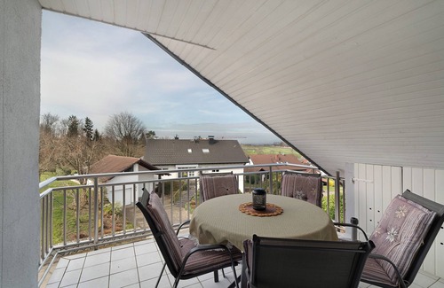 Obersasbach Apartment | Apartment 'Ferienwohnung Atelier' with Shared Garden, Balcony and Wi-Fi