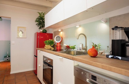 Stadelhofen Apartment | Apartment 'Ferienwohnung Sunshine Forest' with Private Terrace, Private Garden and Wi-Fi