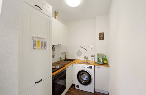 Remscheid Apartment | Apartment 'Ferienwohnung Waldblick' with Private Terrace, Private Garden and Wi-Fi