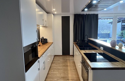 Krombach Apartment | Apartment 'Ferienwohnung Ricke' with Private Terrace and Wi-Fi