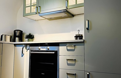 Goslar Apartment | Apartment 'Ferienwohnung Stern' with Shared Terrace and Wi-Fi